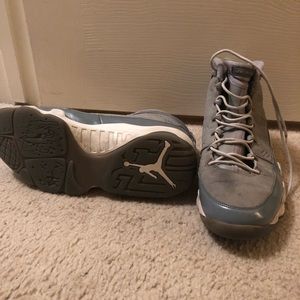 Jordan 12’s